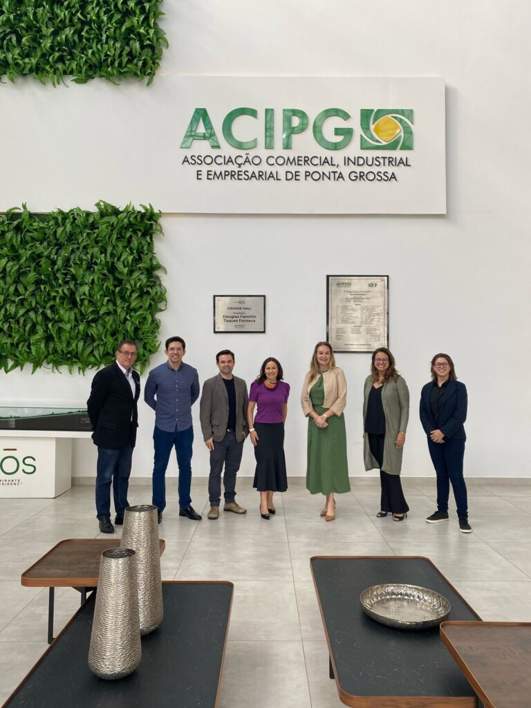 Associação Comercial, Industrial e Empresarial de Ponta Grossa (ACIPG) e Associação dos Dirigentes de Marketing e Vendas do Brasil (ADVB) se unem em uma iniciativa do Comitê de Marketing e Comunicação