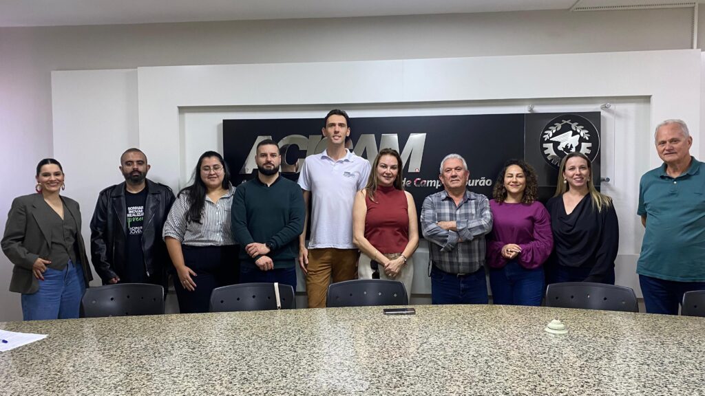 A Associação Comercial, Industrial e Empresarial de Ponta Grossa (ACIPG) segue com o propósito de promover o fortalecimento do associativismo. Na última semana, esteve na cidade de Campo Mourão, onde pôde conhecer um pouco mais sobre a Associação Comercial e Industrial de Campo Mourão (Acicam).