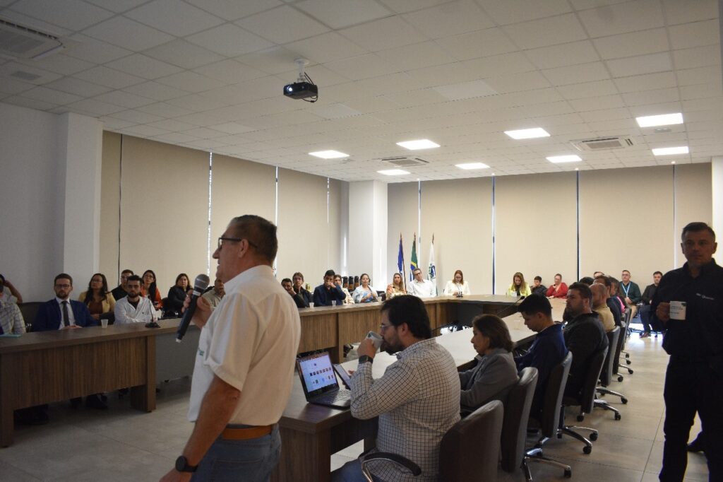 A Associação Comercial, Industrial e Empresarial de Ponta Grossa (ACIPG) realizou, na manhã desta quarta-feira (21), um café da manhã para recepcionar os novos associados. O evento, que contou com a presença de 40 dos 74 empresários que recentemente se juntaram à entidade, reforçou o papel da ACIPG como espaço de fortalecimento dos negócios e de representação do setor produtivo da cidade.