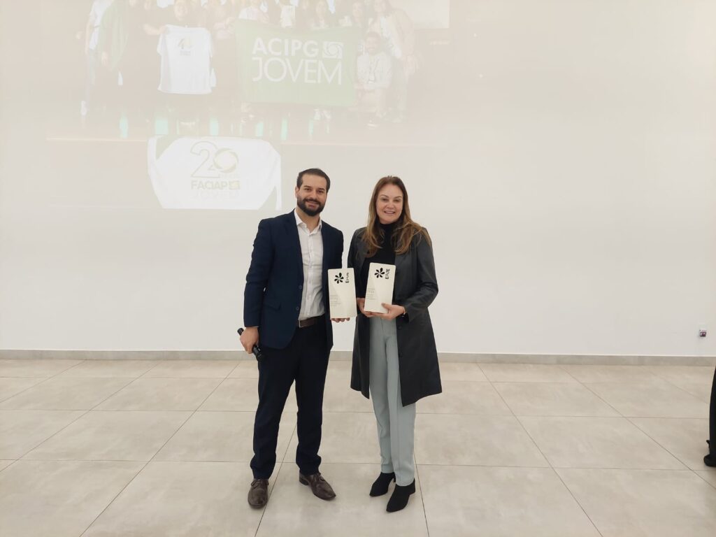 A ACIPG Jovem, braço jovem da Associação Comercial, Industrial e Empresarial de Ponta Grossa (ACIPG), foi reconhecida com dois prêmios durante o 2º Encontro Paranaense de Jovens Empreendedores