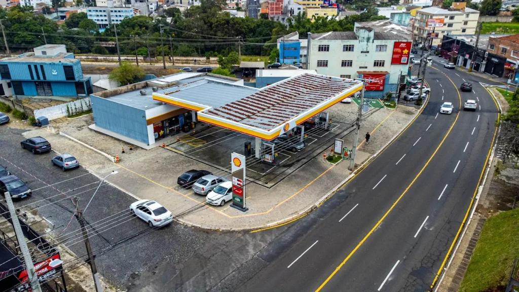 Semana Zero Imposto promove o Dia D com uma ação de conscientização sobre a carga tributária, oferecendo combustível com preço reduzido
